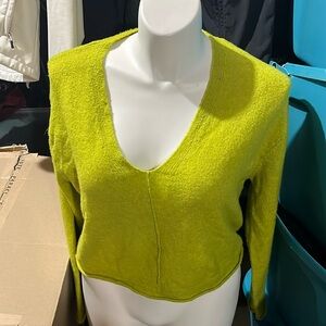Willow & Wind green sweater Large